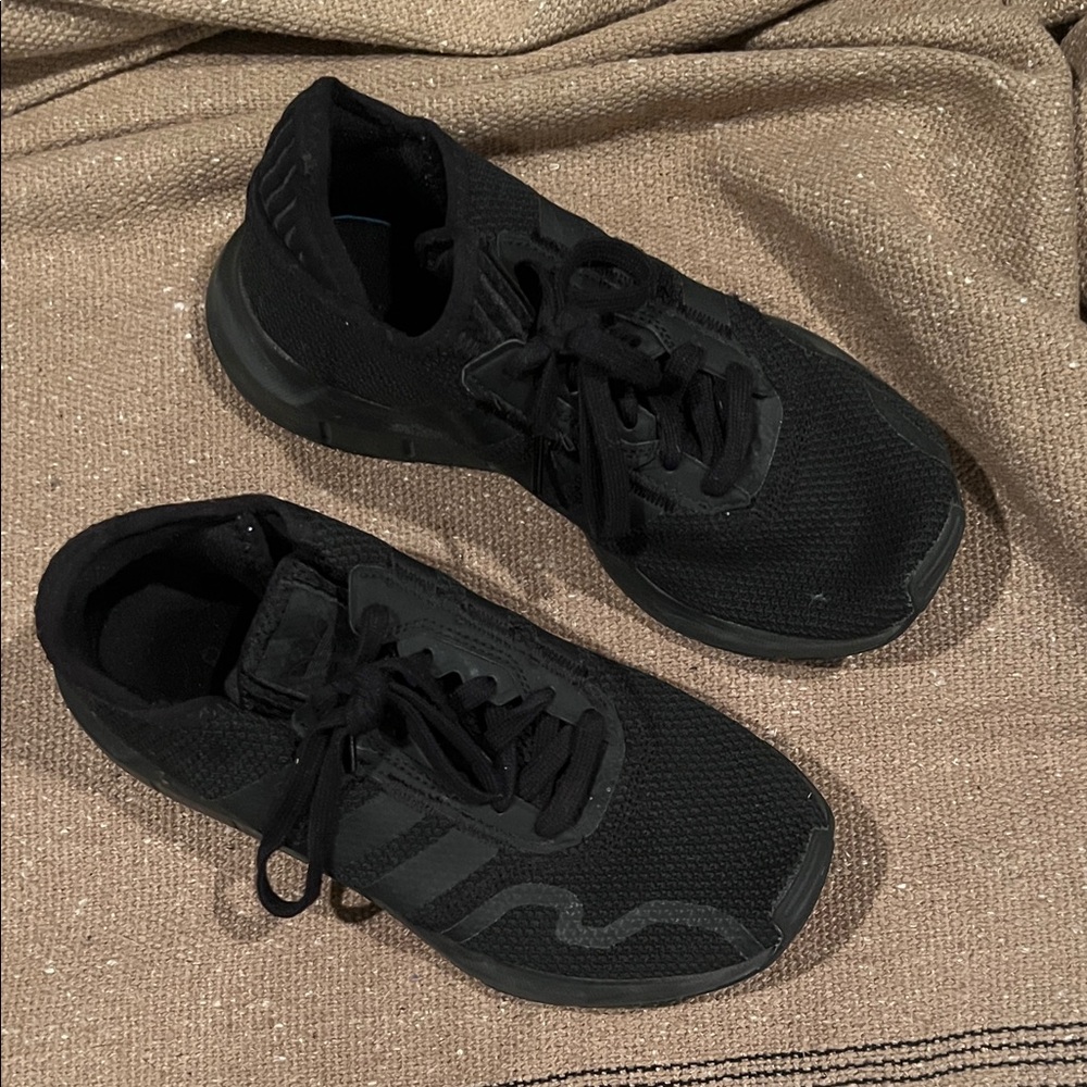 Black Men's Adidas Shoes